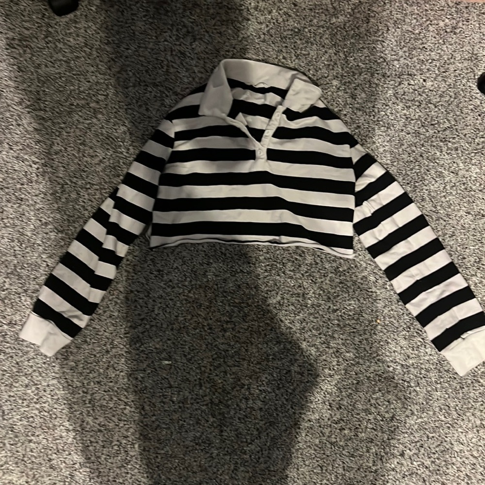 Striped Collared Crop-Top